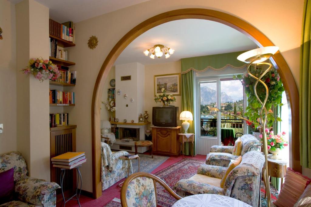 Casa Alessandra Мальчезине Экстерьер фото